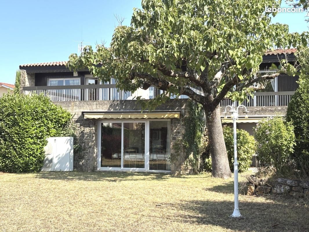 Maison 9 pièces 229 m² · à Romans-sur-Isère · 229 m² · 550 000 €