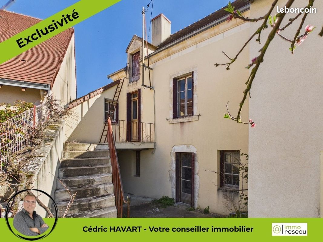 Maison 5 pièces 105 m² · à Le Pont-Chrétien-Chabenet · 105 m² · 57 000 €