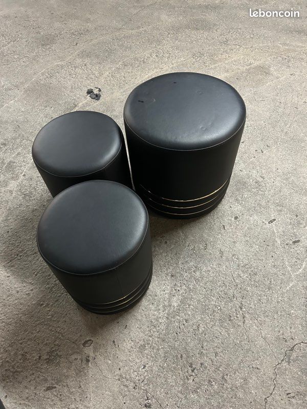 Pouf simili cuir - 2 petits - 1 grand (image 1)