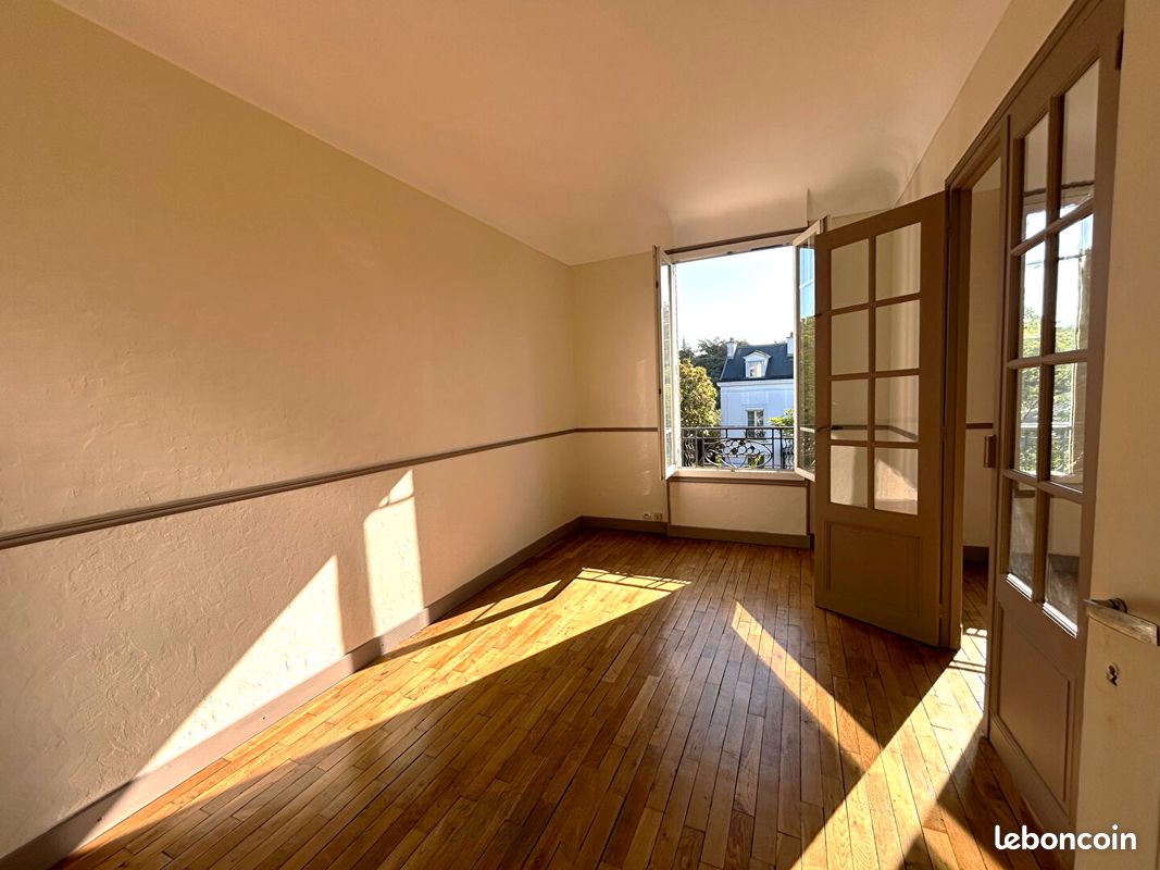 Appartement 3 pièces 54 m² · à Le Raincy · 54 m² · 950 €