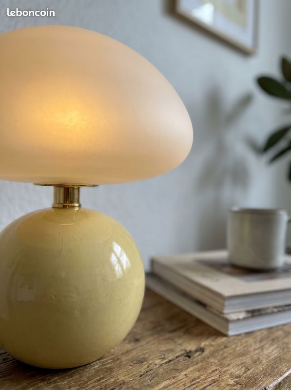 Lampe Table Champignon Jaune Moutarde plastiques Dépoli Design Nordique Cosy Chevet (image 3)