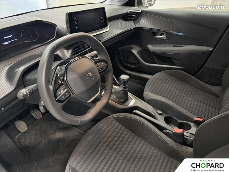 Peugeot 208 PureTech 100 S&S BVM6 Style (image 13)