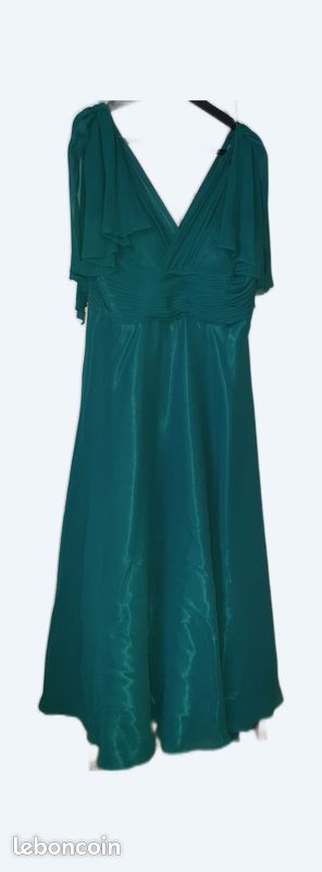 Robe longue de cérémonie Sylfany et ses accessoires Vêtements