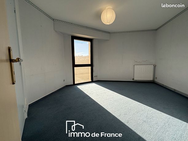 https://img.leboncoin.fr/api/v1/lbcpb1/images/f6/0c/bc/f60cbc703ea5eb535cde57dced590a3b4be2e38d.jpg?rule=ad-image