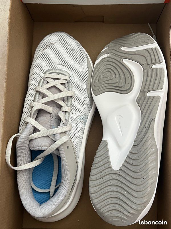 Nike taille 39 (image 2)
