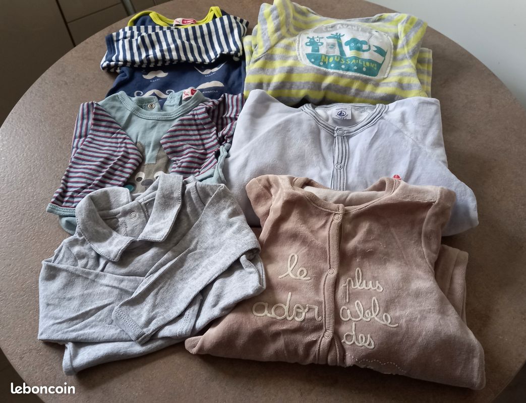 Lot 3 pyjamas et 3 bodys 1 an (image 1)