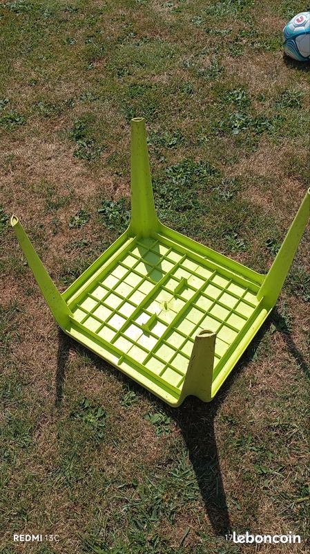 Table enfant (image 2)