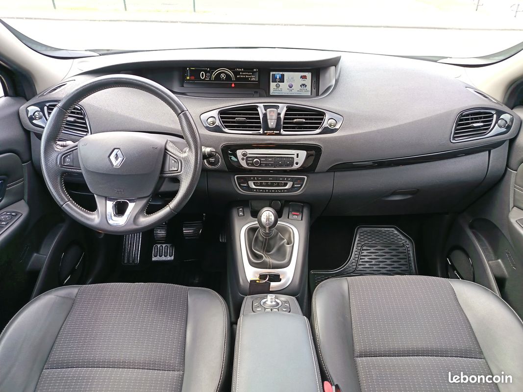 RENAULT Grand Scenic 3 III BOSE 1.2 tce 115 ch Garantie 12 mois (image 5)