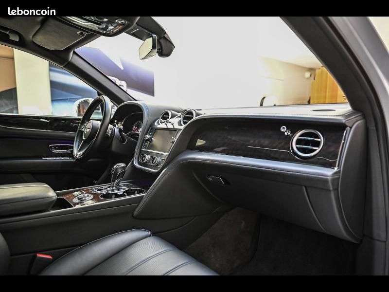 Bentley Bentayga 3.0 HYBRID 449 (image 11)