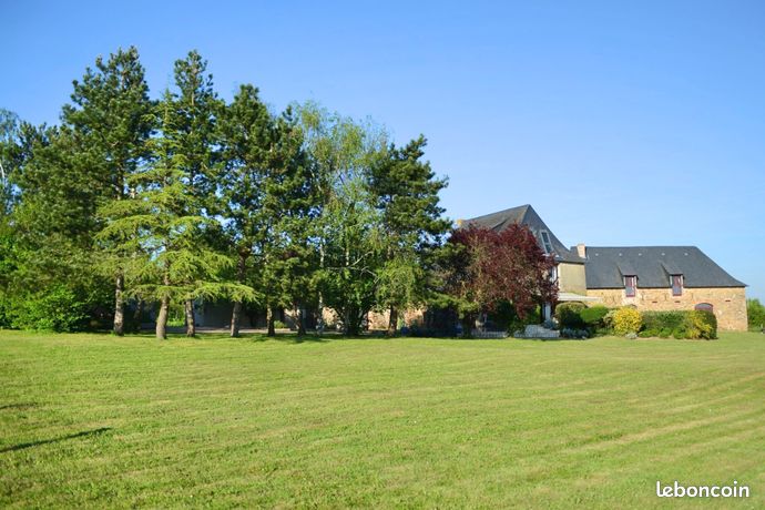Propriété 12 pièces 452 m² — 3
