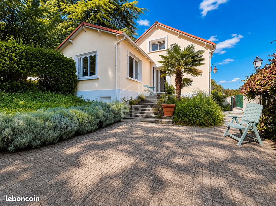 Maison 5 pièces 126 m² · à Chamarande · 126 m² · 349 000 €