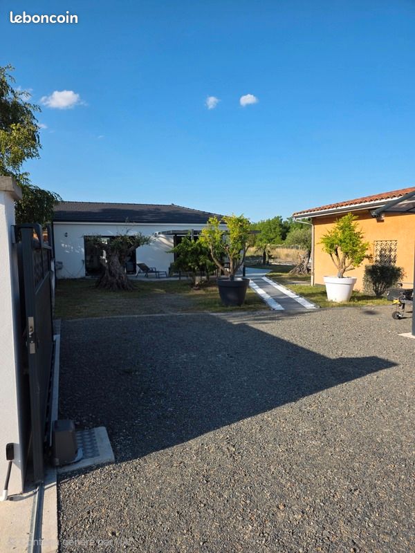 Maison 4 pièces 136 m² · à Chambaron sur Morge · 136 m² · 437 500 €