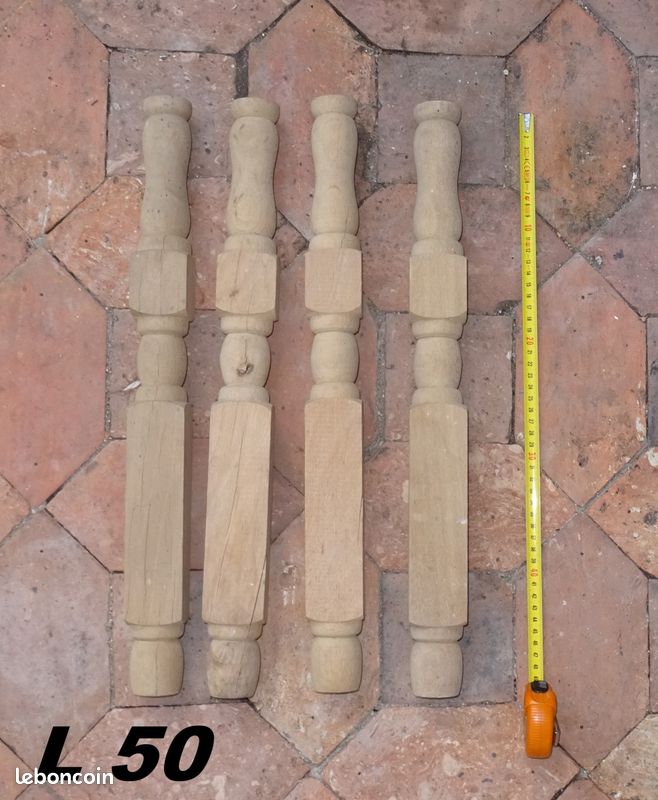 LOT DE 4 PIEDS DE TABLE en BOIS TOURNÉ L50 (image 1)