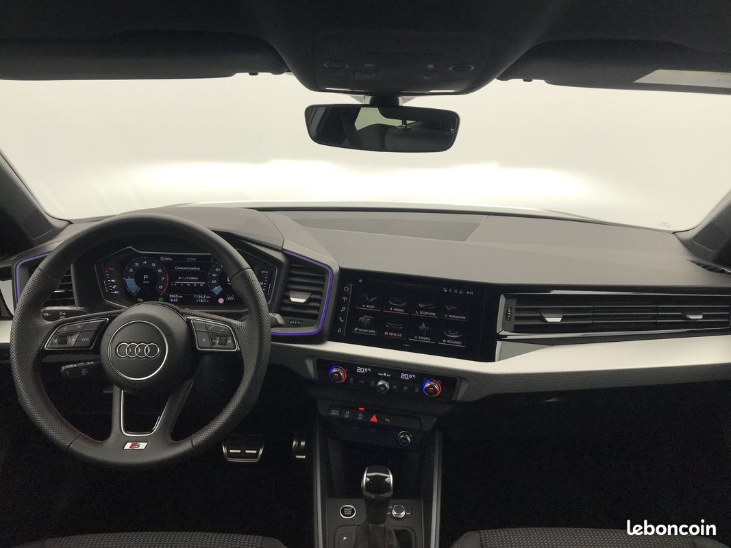 AUDI A1 Sportback 35 TFSI 150 ch S tronic 7 S Line (image 11)