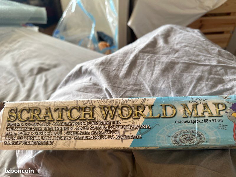 Mappemonde a gratter (image 1)