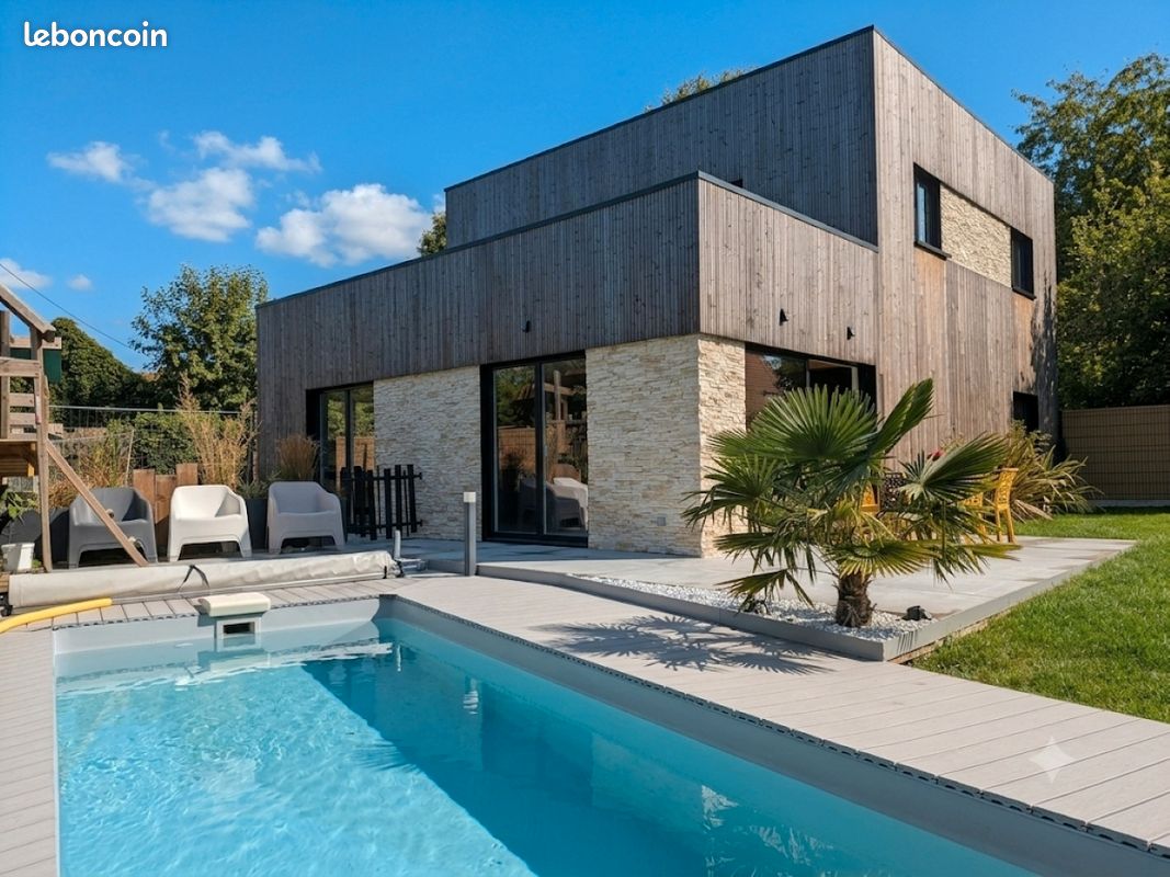 Maison 8 pièces 151 m² · à Jenlain · 151 m² · 429 500 €