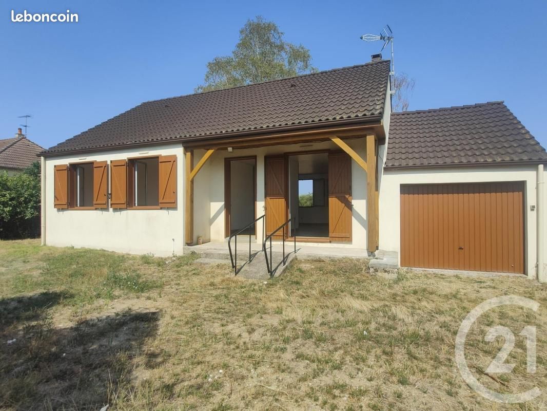 Maison 4 pièces 76 m² · à Sancoins · 76 m² · 700 €