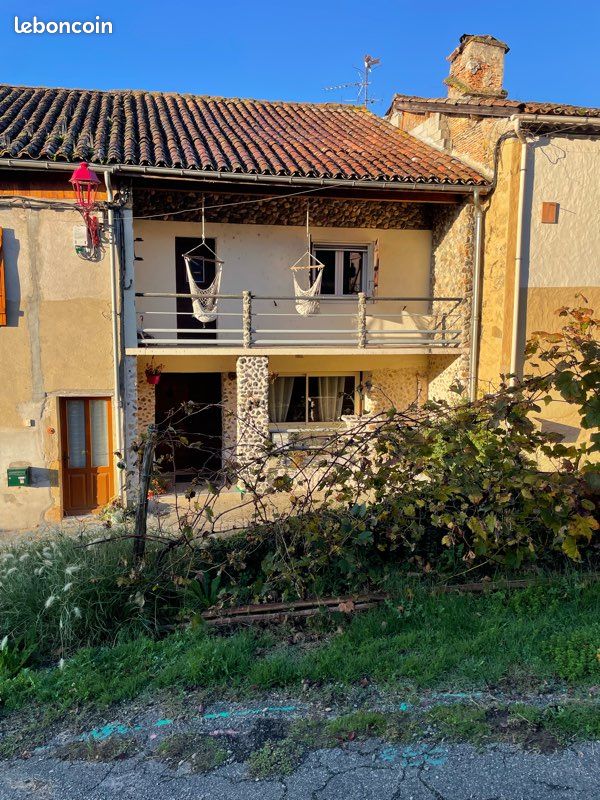 Maison 3 pièces 95 m² · à Saint-Mont · 95 m² · 700 €/mois