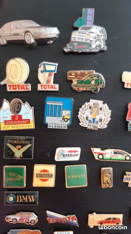 Pin's Collection Voiture 4x4 Jeep Vintage, Pin Publicitaire Auto, Bon état