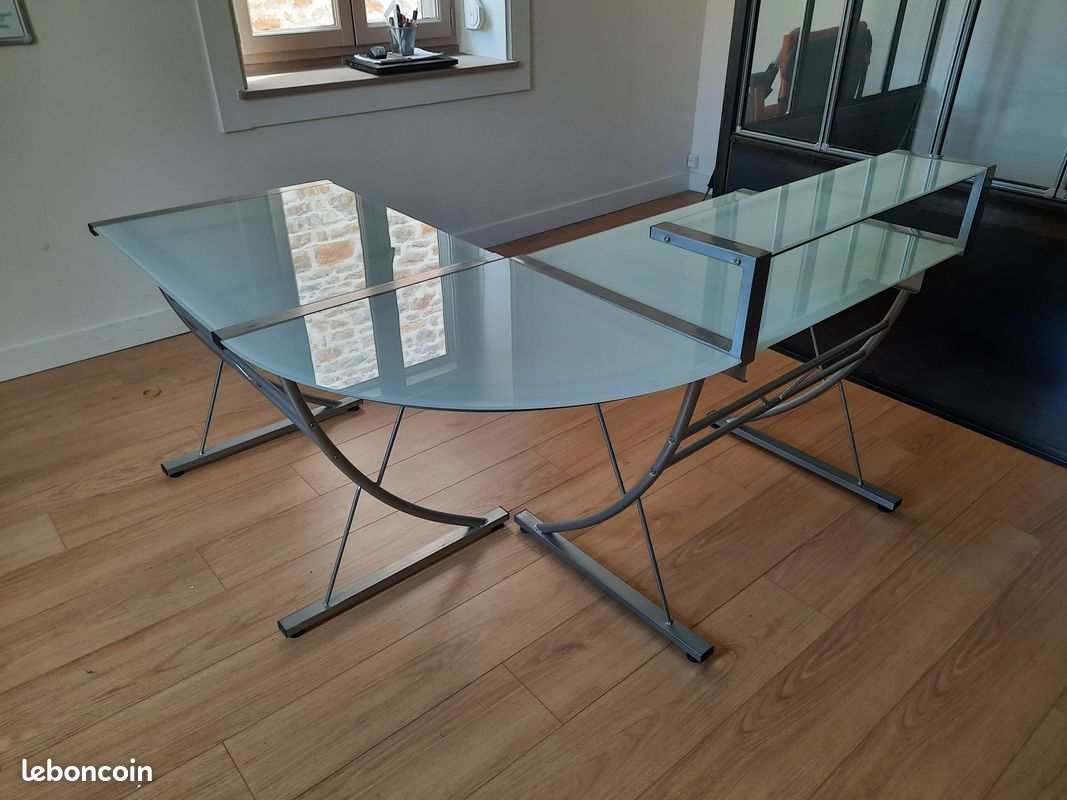 Bureau d'angle (image 1)