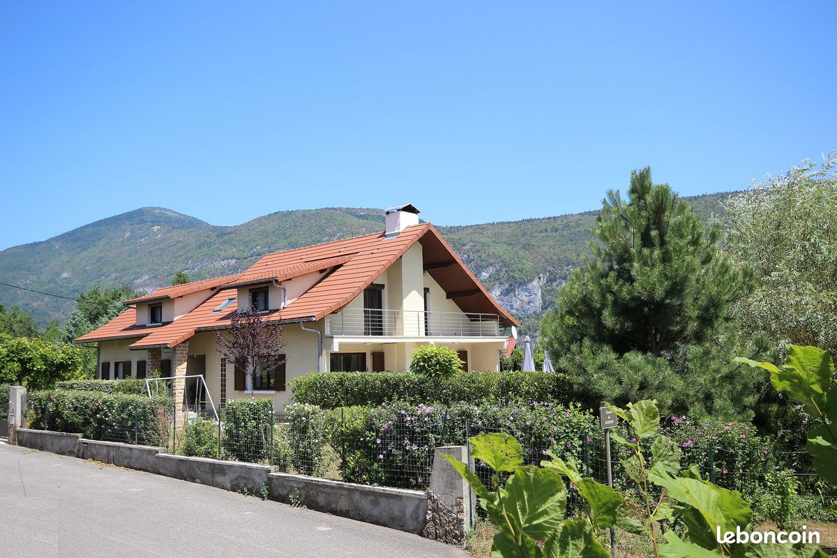 Maison 7 pièces 220 m² · à Novalaise · 220 m² · 695 000 €