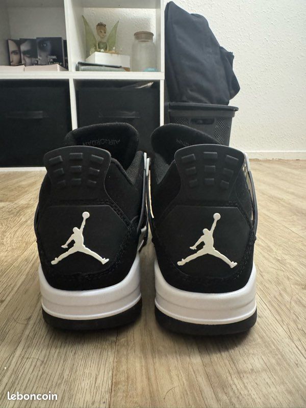 Jordan 4 retro (image 14)