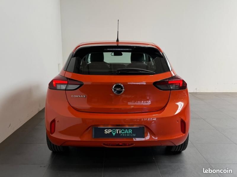 Opel Corsa Corsa-e 136 Elegance / Carplay / Caméra / SOH 87.6% (image 6)
