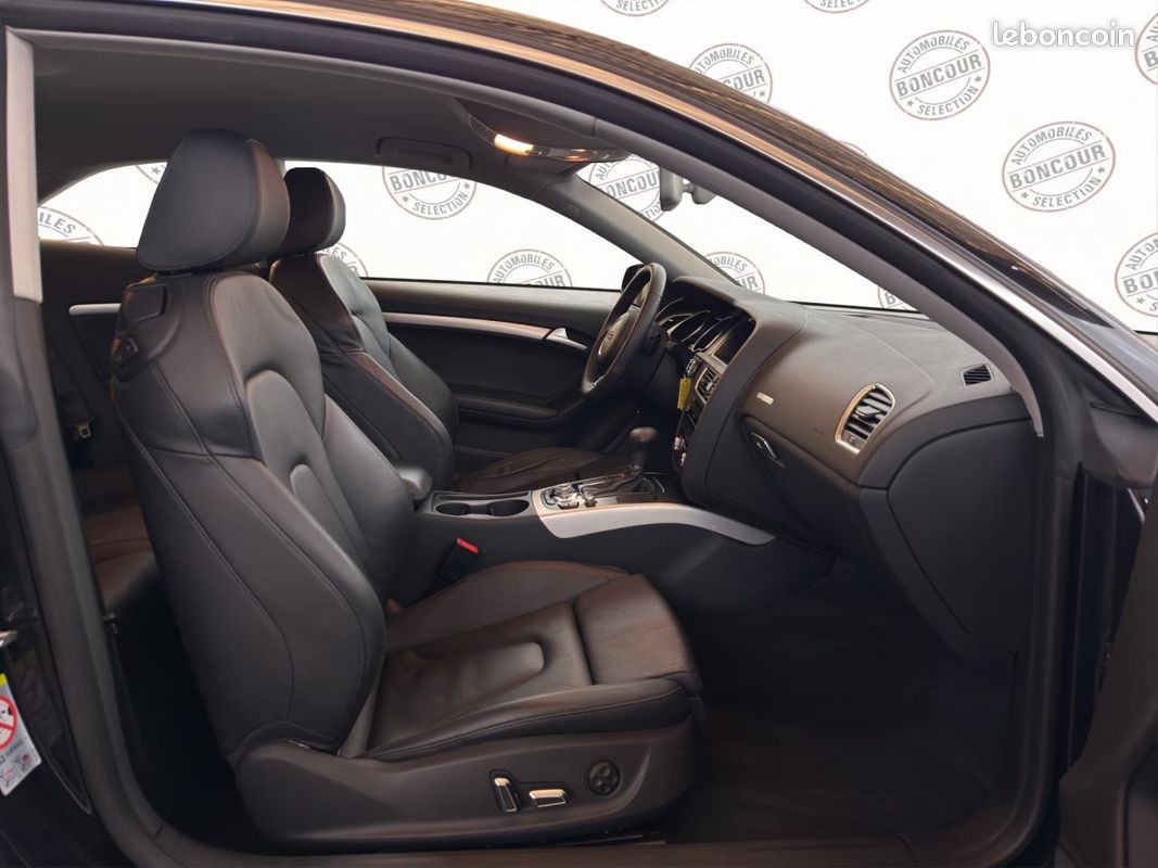 AUDI A5 2.0 TFSI - 211 - BVA Multitronic COUPE Ambition Luxe (image 32)