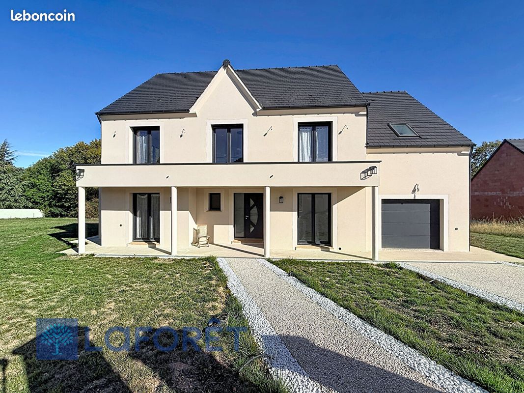 Maison 8 pièces 196 m² · à Verneuil d'Avre et d'Iton · 196 m² · 352 000 €
