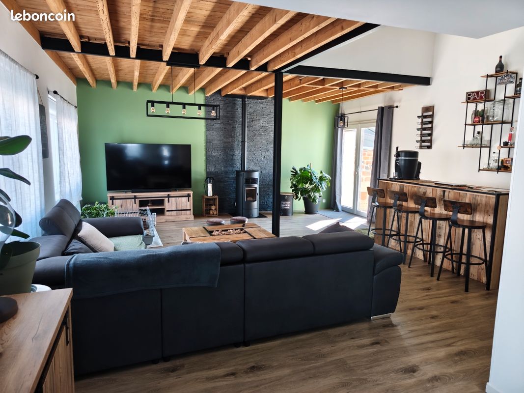 Maison 9 pièces 300 m² · à Conches-en-Ouche · 300 m² · 425 000 €
