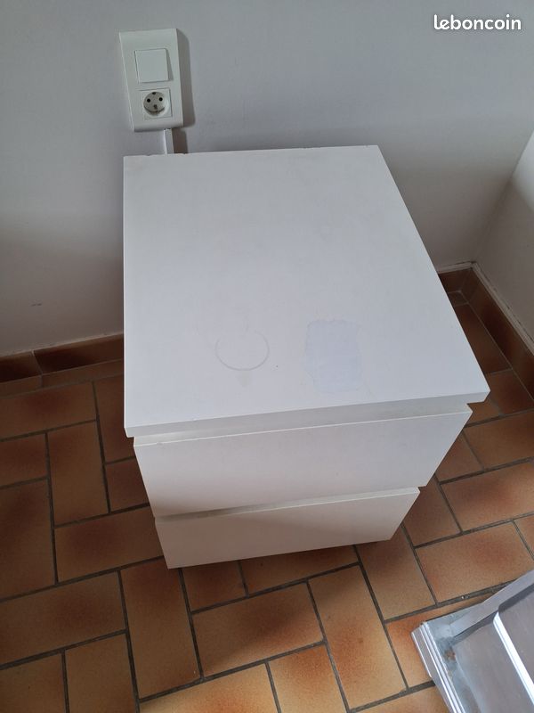 Chevet ou tiroir de bureau (image 2)