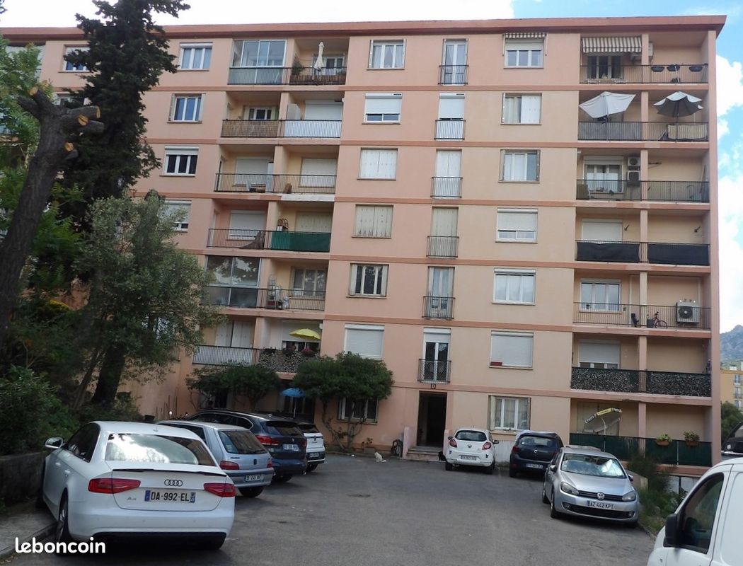 Appartement 4 pièces 74 m² · à Ajaccio · 74 m² · 920 €