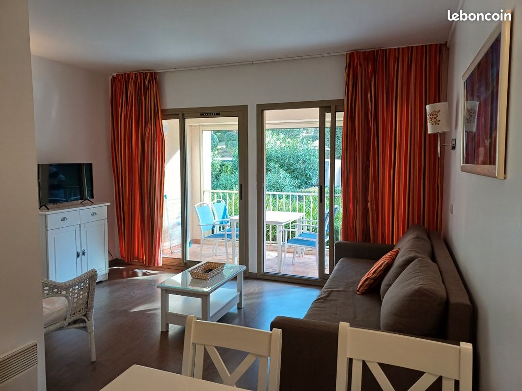 Appartement 2 pièces 40 m² · à Sanary-sur-Mer · 40 m² · 800 €/mois