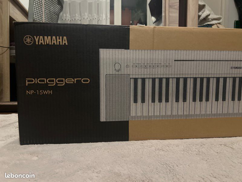 Piano numérique Yamaha Piaggero NP-15WH (image 3)
