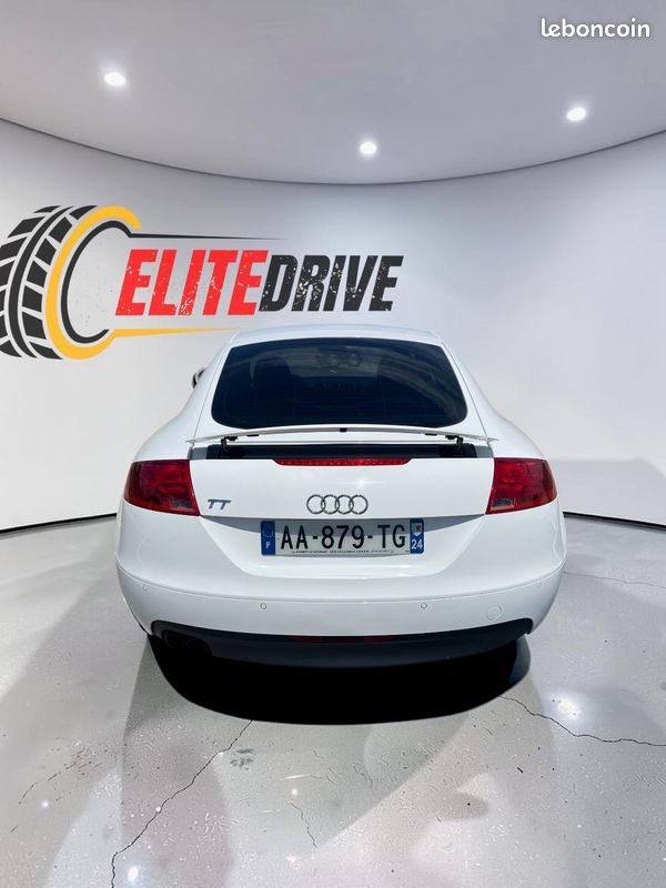 Audi TT 1.8 TFSI 160ch SLine (image 4)