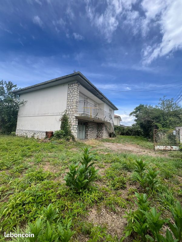 Maison 4 pièces 93 m² · à Estillac · 93 m² · 128 000 €