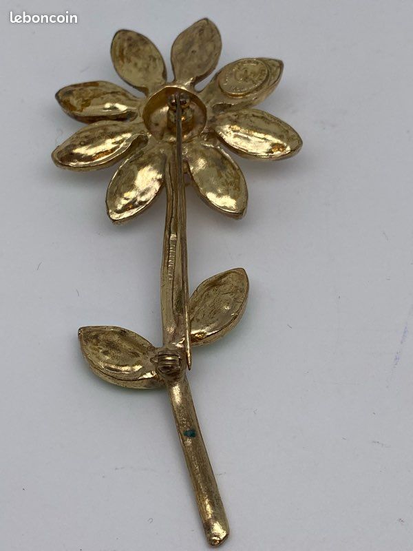 Broche Ancienne En Métal Doré Avec Strass - Réf. J299 - Occasion - Origine France