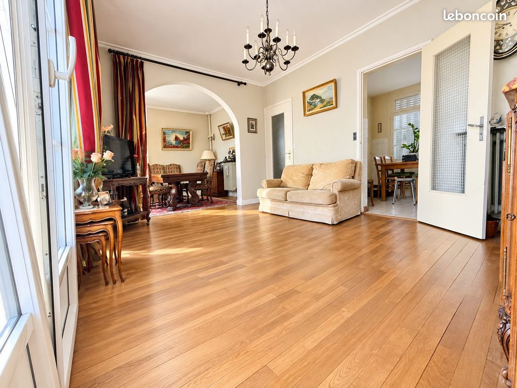 Maison 5 pièces 103 m² · à Tours · 103 m² · 324 000 €