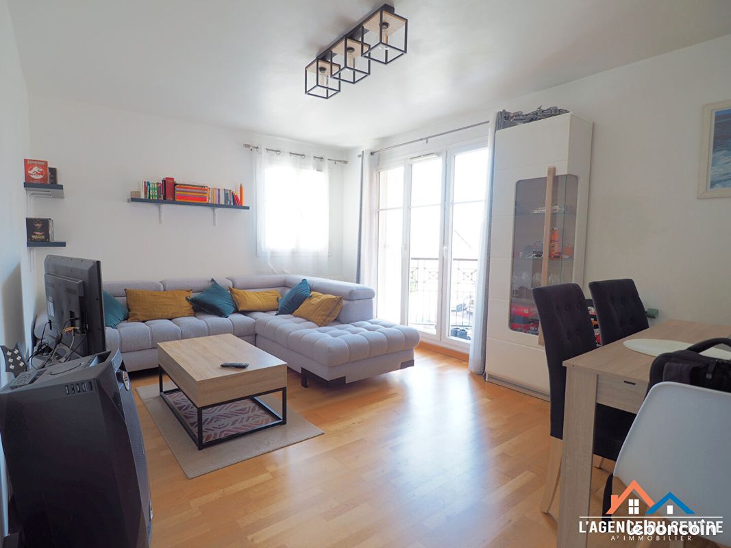 Appartement 2 pièces 41 m² · à Carrières-sous-Poissy · 41 m² · 890 €/mois