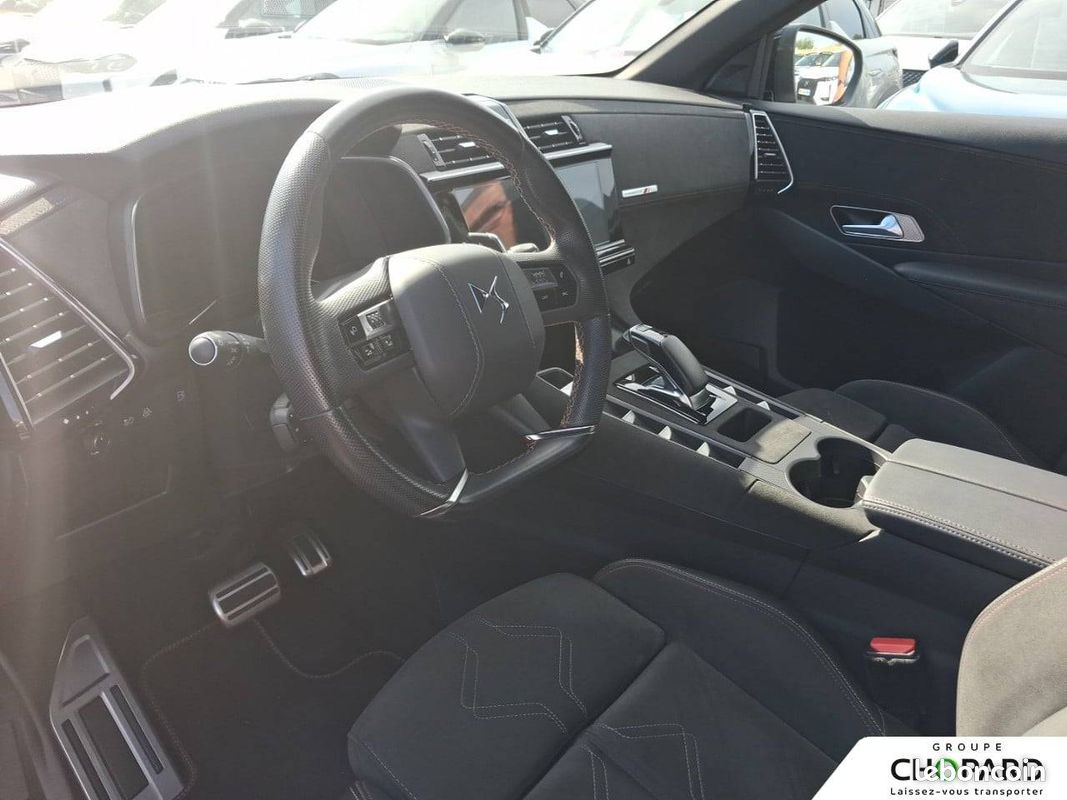 DS DS7 Crossback Hybride E-Tense 300 EAT8 4x4 Performance Line+ (image 10)