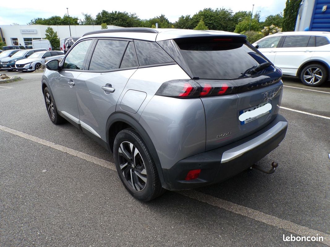 Peugeot 2008 1.5 BLUEHDI 110CH S&S ALLURE (image 4)