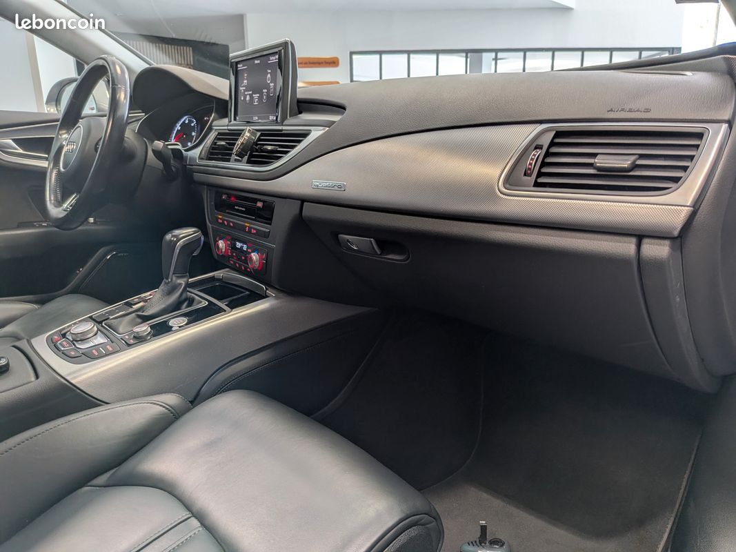 Audi a7 sportback 3.0 tdi 218 ch s line quattro sieges chauffants av / ar toit ouvrant etat proche du neuf (image 30)