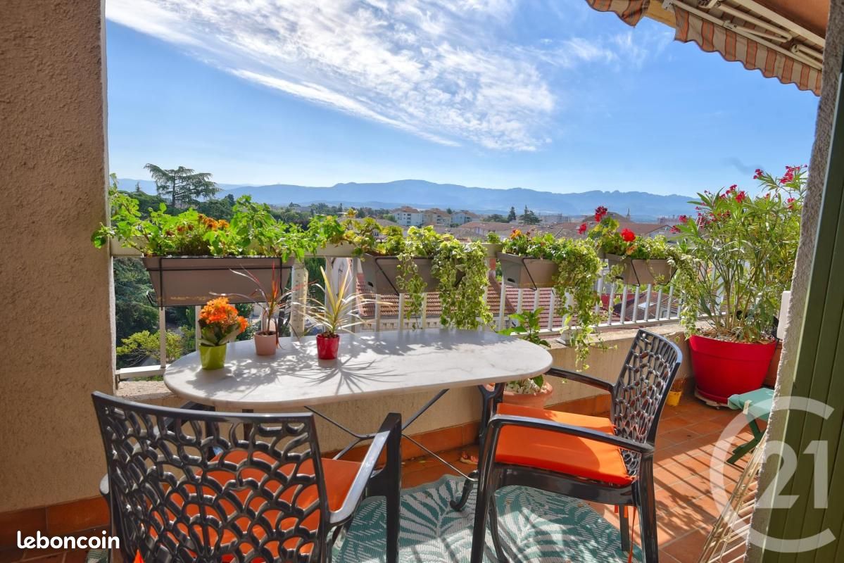 Appartement 5 pièces 102 m² · à Romans-sur-Isère · 102 m² · 219 000 €
