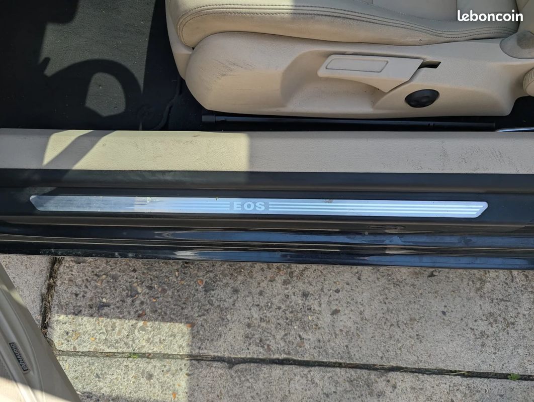VOLKSWAGEN EOS 2.0 16S TDI 140 CR FAP Carat Toit Ouvrant/ Sièges Chauffant (image 25)