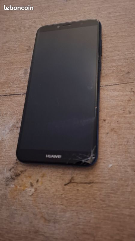 Smartphone Huawei Y6 (image 1)