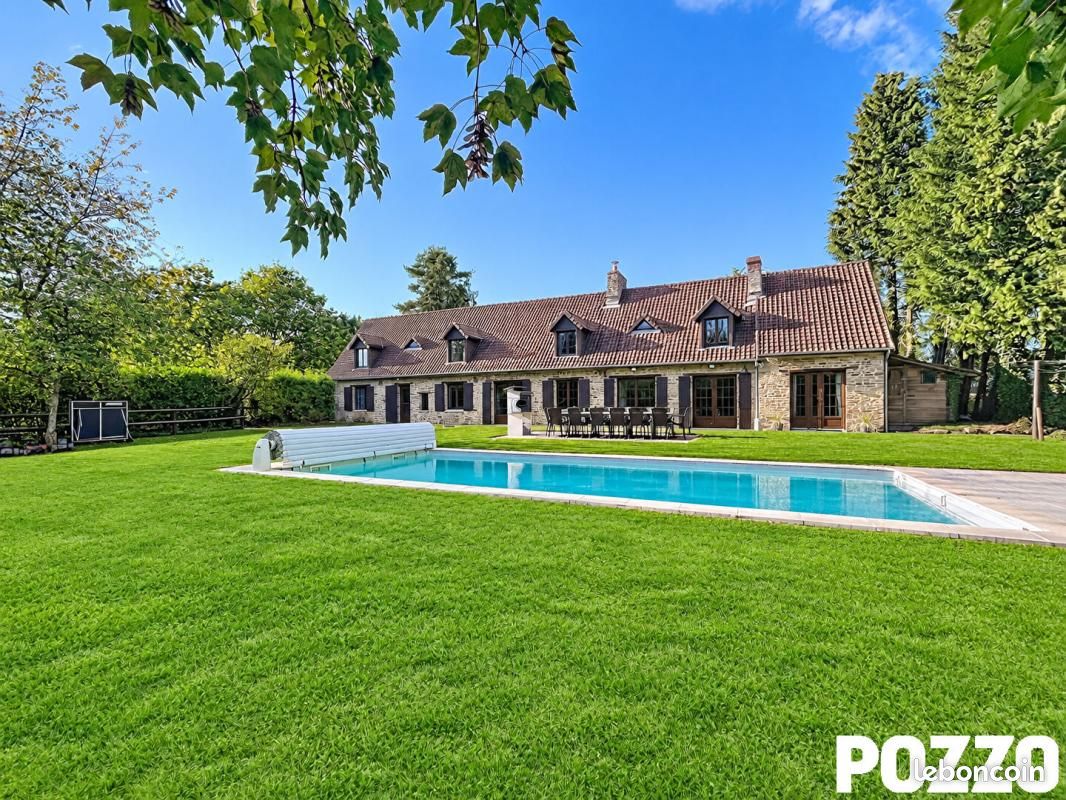 Maison 8 pièces 192 m² · à Souleuvre en Bocage · 192 m² · 338 250 €