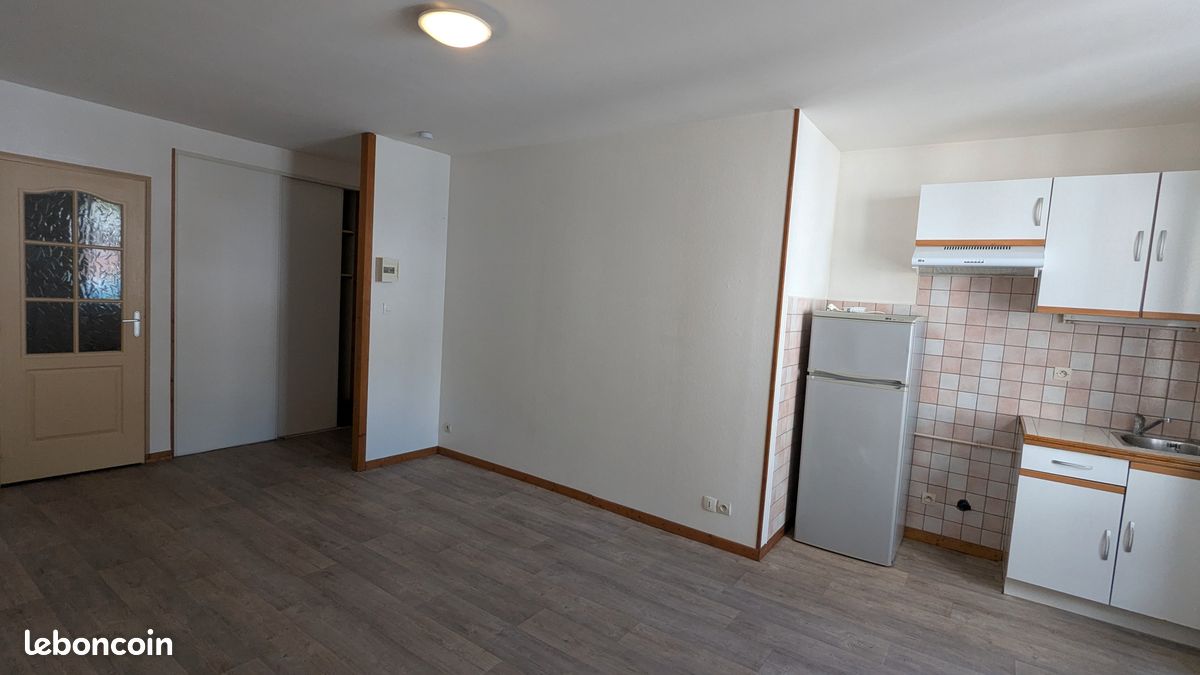 Appartement 1 pièce 32 m² · à Saint-Claude · 32 m² · 320 €/mois