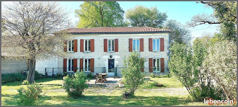Propriété 7 pièces 123 m²