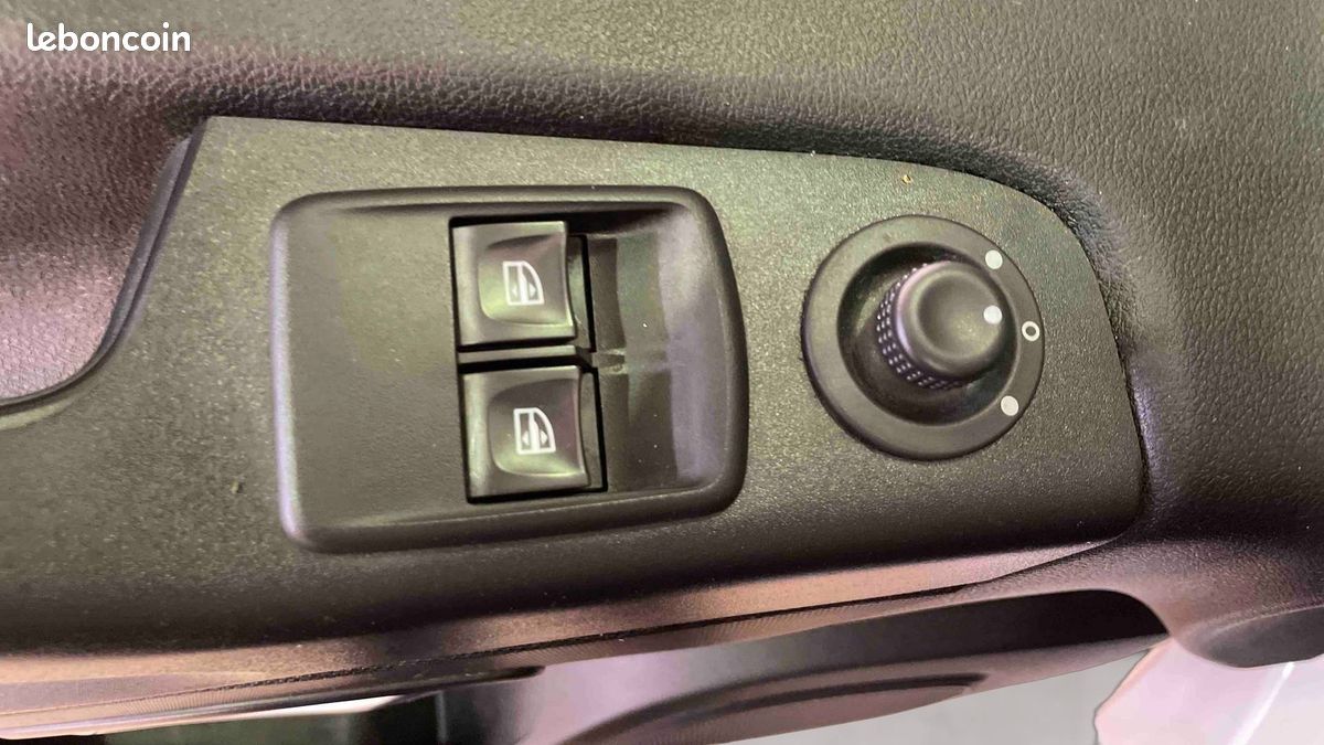 Renault trafic fgn l1h1 1200 kg dci 120 grand confort (image 18)