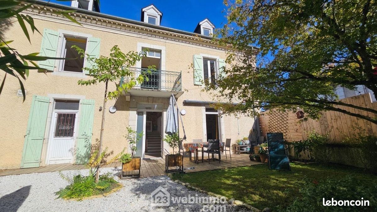 Maison 6 pièces 156 m² · à Nay · 156 m² · 227 000 €